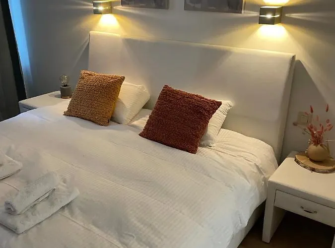 Apartment - Parking Inclusive *